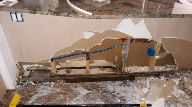 Best 24/7 water damage repair  in Tiffin, OH